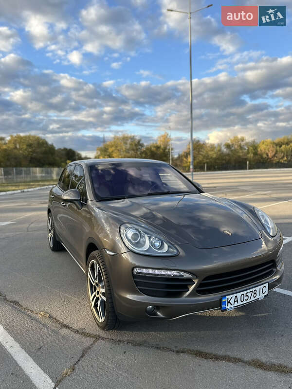 Внедорожник / Кроссовер Porsche Cayenne 2011 в Запорожье фото 10 Внедорожник / Кроссовер Porsche Cayenne 2011 в Запорожье