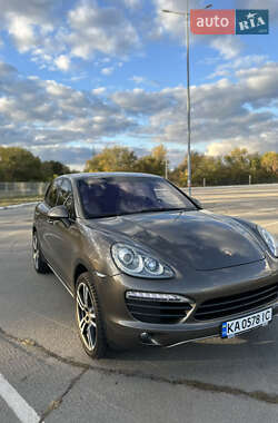 Позашляховик / Кросовер Porsche Cayenne 2011 в 