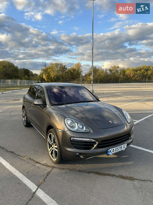 Внедорожник / Кроссовер Porsche Cayenne 2011 в Запорожье фото 13 Внедорожник / Кроссовер Porsche Cayenne 2011 в Запорожье