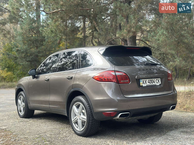 Внедорожник / Кроссовер Porsche Cayenne 2011 в Киеве фото 6 Внедорожник / Кроссовер Porsche Cayenne 2011 в Киеве