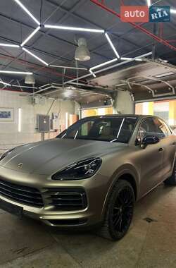 Позашляховик / Кросовер Porsche Cayenne 2018 в Івано-Франківську