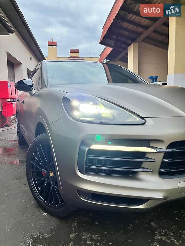 Позашляховик / Кросовер Porsche Cayenne 2018 в Івано-Франківську
