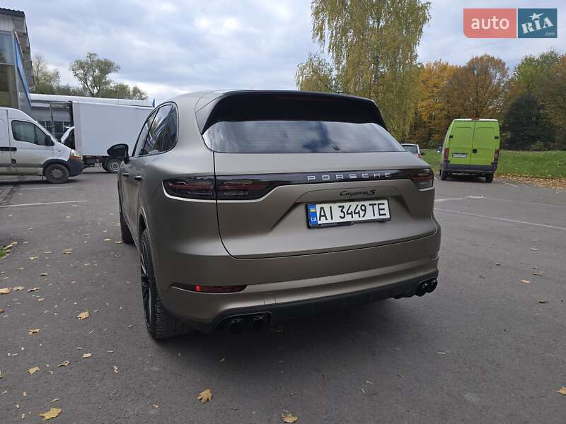 Позашляховик / Кросовер Porsche Cayenne 2018 в Івано-Франківську