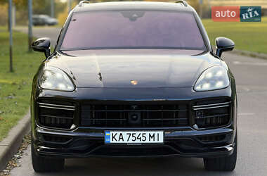 Внедорожник / Кроссовер Porsche Cayenne 2018 в 