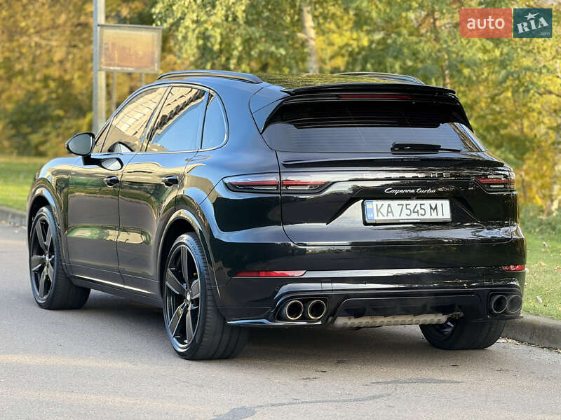 Позашляховик / Кросовер Porsche Cayenne 2018 в Києві
