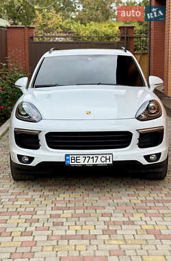 Внедорожник / Кроссовер Porsche Cayenne 2016 в Николаеве