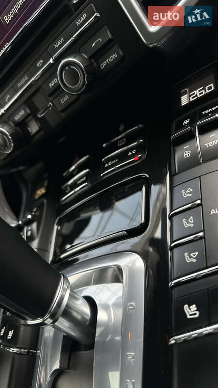 Позашляховик / Кросовер Porsche Cayenne 2012 в Івано-Франківську