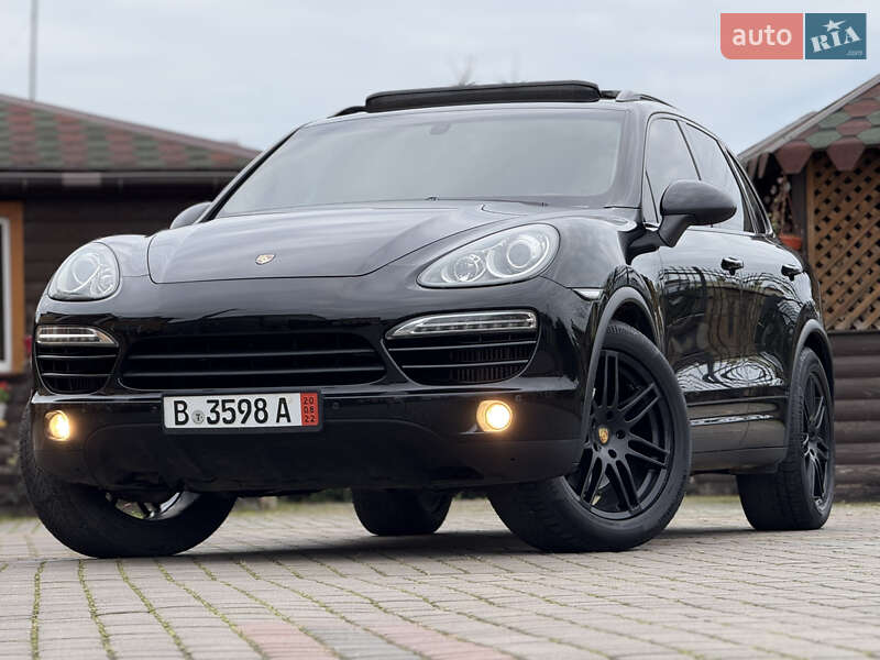 Внедорожник / Кроссовер Porsche Cayenne 2012 в Самборе