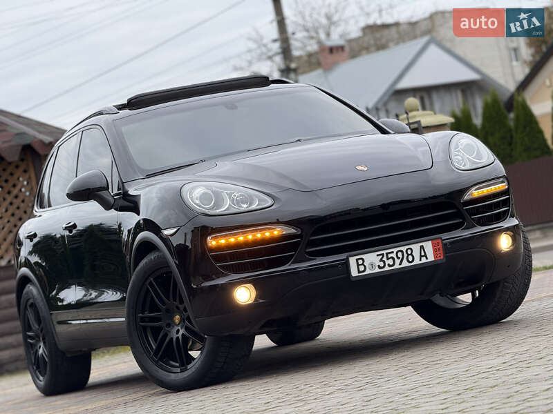 Внедорожник / Кроссовер Porsche Cayenne 2012 в Самборе