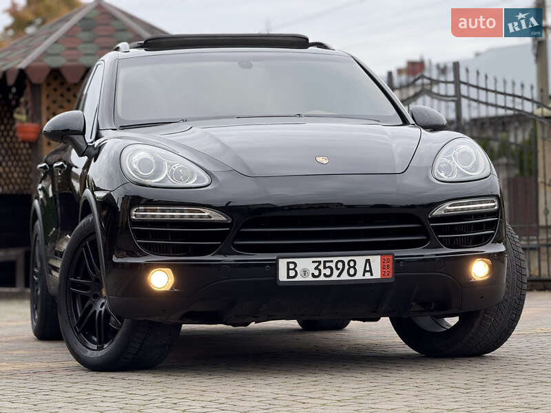 Внедорожник / Кроссовер Porsche Cayenne 2012 в Самборе
