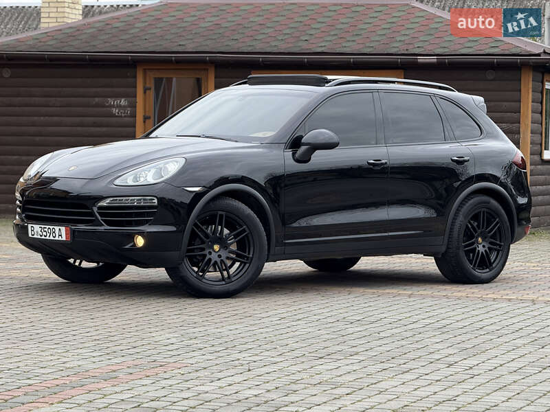 Внедорожник / Кроссовер Porsche Cayenne 2012 в Самборе