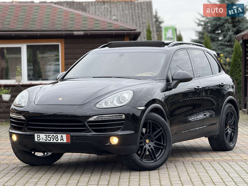 Внедорожник / Кроссовер Porsche Cayenne 2012 в Самборе