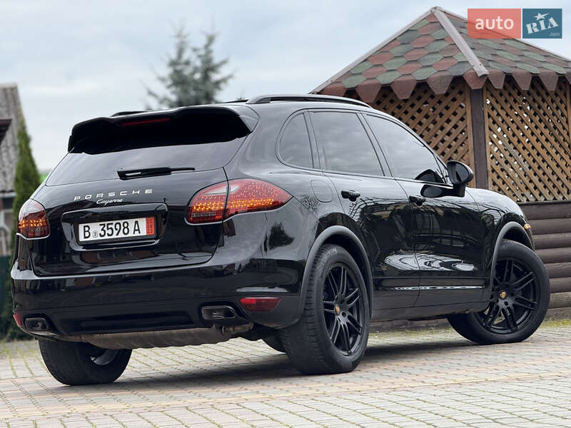 Внедорожник / Кроссовер Porsche Cayenne 2012 в Самборе