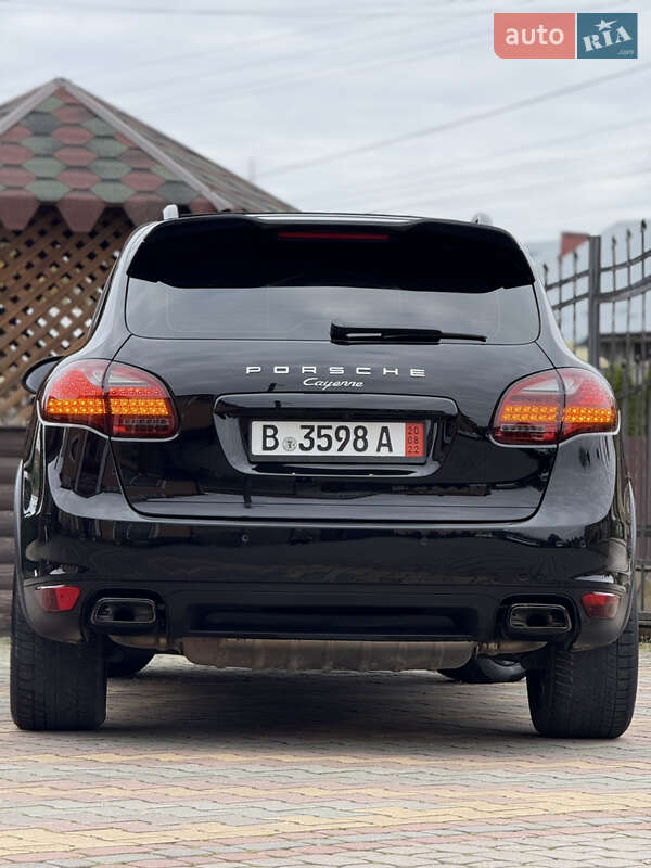 Внедорожник / Кроссовер Porsche Cayenne 2012 в Самборе