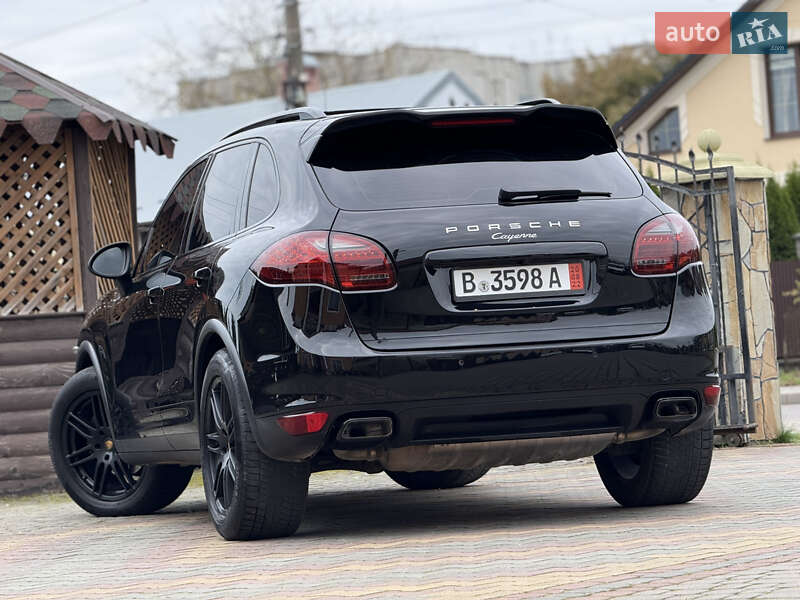 Внедорожник / Кроссовер Porsche Cayenne 2012 в Самборе
