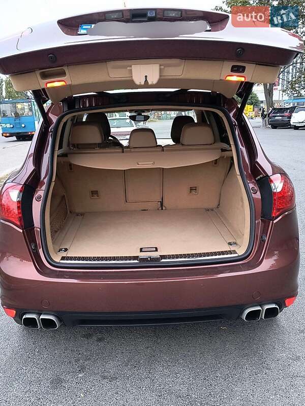 Внедорожник / Кроссовер Porsche Cayenne 2013 в Днепре