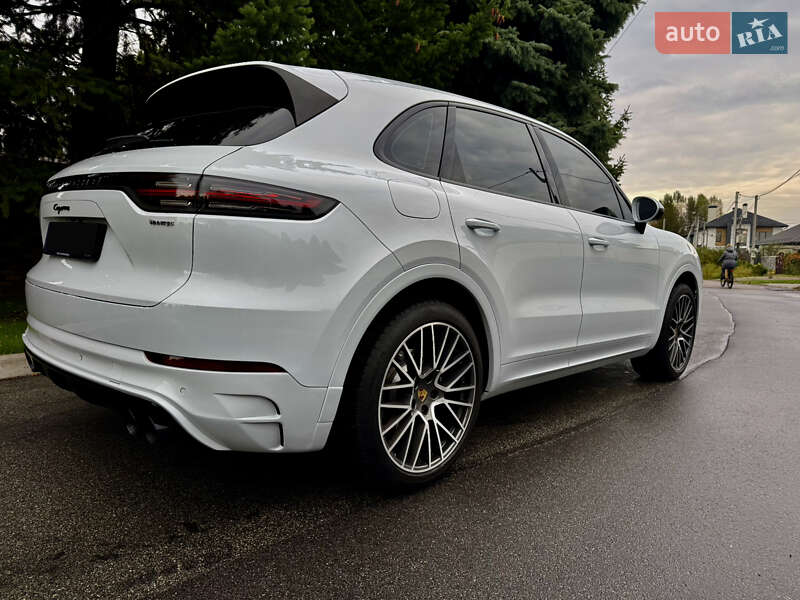 Внедорожник / Кроссовер Porsche Cayenne 2018 в Киеве фото 19 Внедорожник / Кроссовер Porsche Cayenne 2018 в Киеве