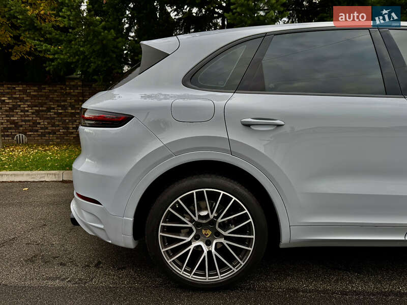 Внедорожник / Кроссовер Porsche Cayenne 2018 в Киеве фото 30 Внедорожник / Кроссовер Porsche Cayenne 2018 в Киеве
