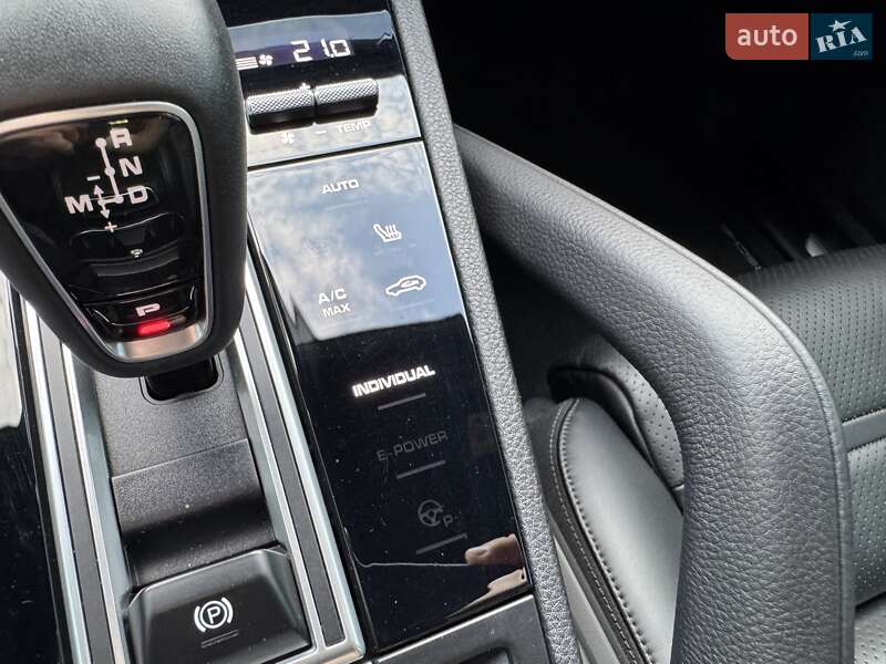 Внедорожник / Кроссовер Porsche Cayenne 2018 в Киеве фото 81 Внедорожник / Кроссовер Porsche Cayenne 2018 в Киеве