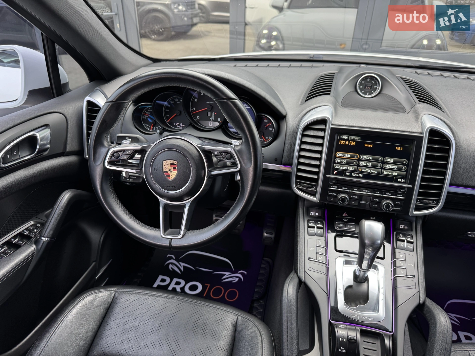 2016 Porsche Cayenne - мініатюра 22
