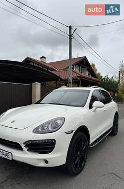 Внедорожник / Кроссовер Porsche Cayenne 2011 в Киеве