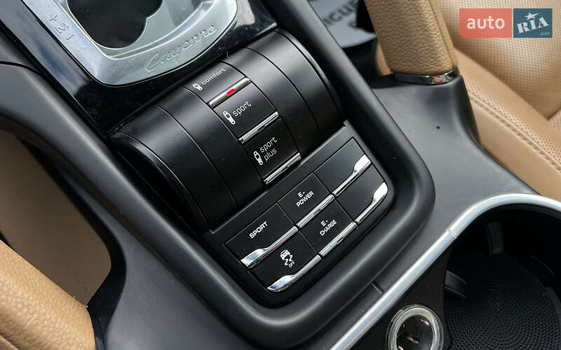 Позашляховик / Кросовер Porsche Cayenne 2015 в Львові фото 17 Позашляховик / Кросовер Porsche Cayenne 2015 в Львові