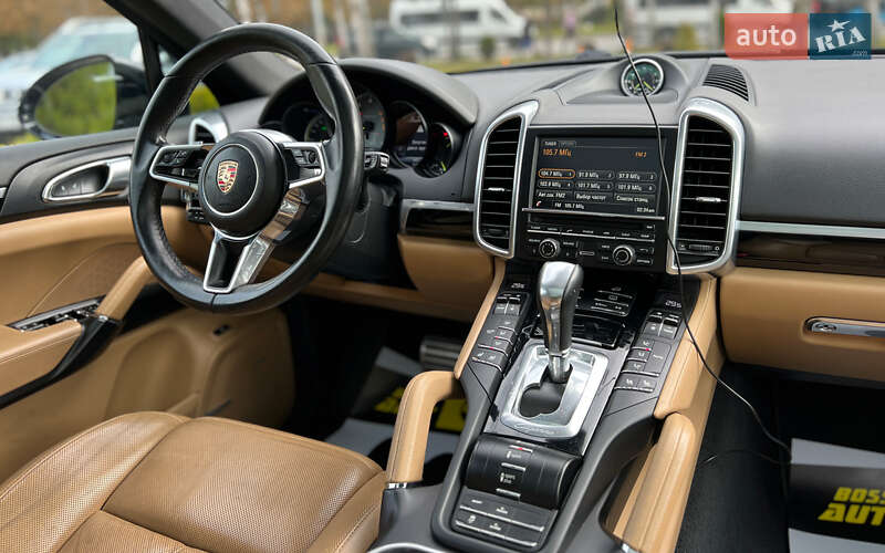 Позашляховик / Кросовер Porsche Cayenne 2015 в Львові фото 23 Позашляховик / Кросовер Porsche Cayenne 2015 в Львові