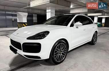 Позашляховик / Кросовер Porsche Cayenne 2019 в  фото 2 Позашляховик / Кросовер Porsche Cayenne 2019 в