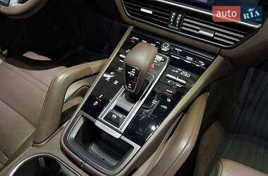 Позашляховик / Кросовер Porsche Cayenne 2019 в  фото 42 Позашляховик / Кросовер Porsche Cayenne 2019 в