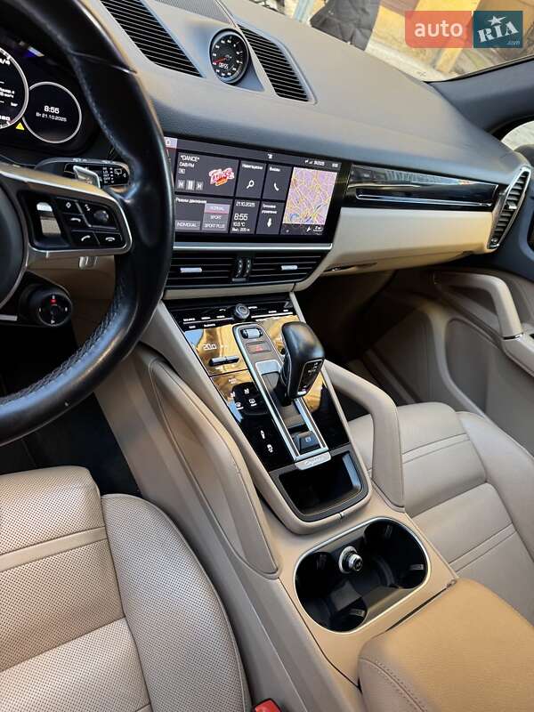 Позашляховик / Кросовер Porsche Cayenne 2018 в Києві фото 13 Позашляховик / Кросовер Porsche Cayenne 2018 в Києві