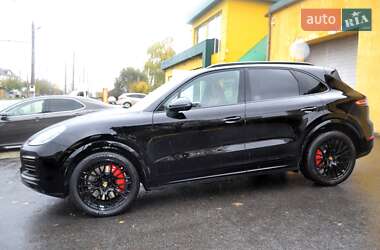 Внедорожник / Кроссовер Porsche Cayenne 2020 в 