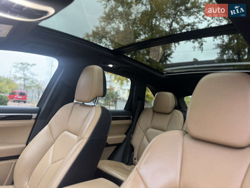 Позашляховик / Кросовер Porsche Cayenne 2015 в Києві фото 18 Позашляховик / Кросовер Porsche Cayenne 2015 в Києві