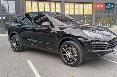 Внедорожник / Кроссовер Porsche Cayenne 2013 в Полтаве