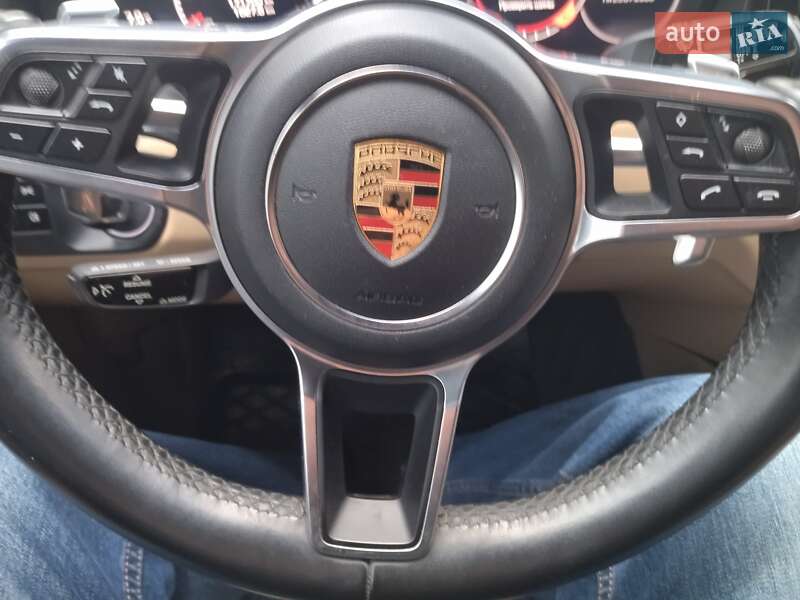 Позашляховик / Кросовер Porsche Cayenne 2018 в Чернігові фото 40 Позашляховик / Кросовер Porsche Cayenne 2018 в Чернігові