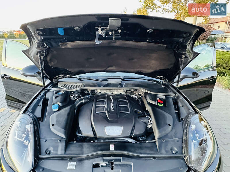 Внедорожник / Кроссовер Porsche Cayenne 2017 в Одессе фото 54 Внедорожник / Кроссовер Porsche Cayenne 2017 в Одессе