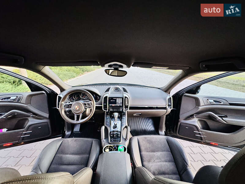 Внедорожник / Кроссовер Porsche Cayenne 2017 в Одессе фото 65 Внедорожник / Кроссовер Porsche Cayenne 2017 в Одессе