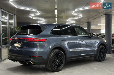 Внедорожник / Кроссовер Porsche Cayenne 2019 в 