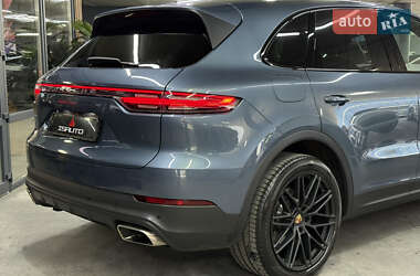 Внедорожник / Кроссовер Porsche Cayenne 2019 в 