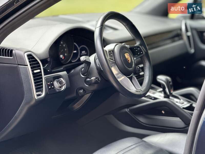 Позашляховик / Кросовер Porsche Cayenne 2018 в Києві фото 40 Позашляховик / Кросовер Porsche Cayenne 2018 в Києві
