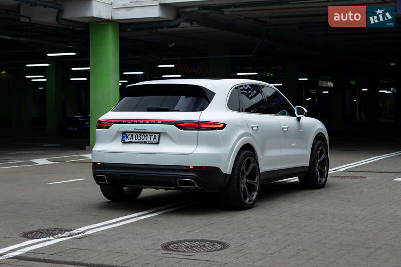 Позашляховик / Кросовер Porsche Cayenne 2020 в Києві