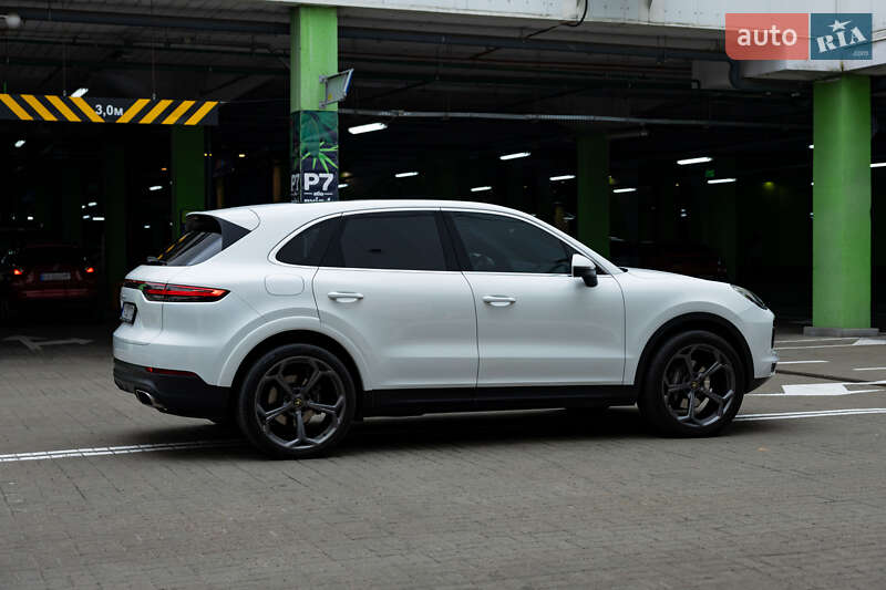 Позашляховик / Кросовер Porsche Cayenne 2020 в Києві
