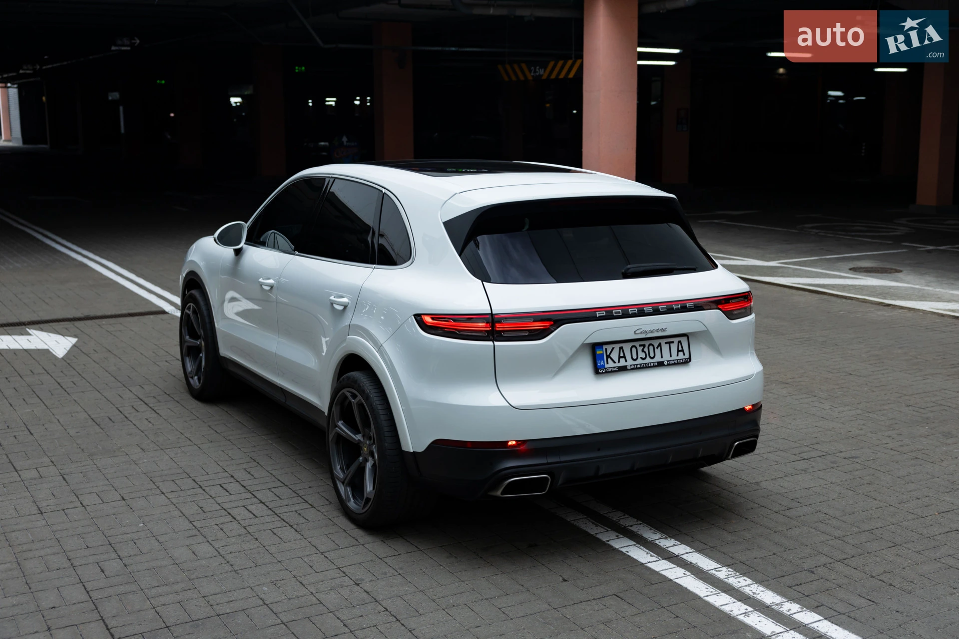 2020 Porsche Cayenne - мініатюра 18