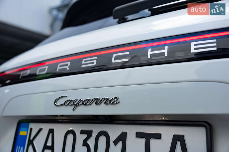 Позашляховик / Кросовер Porsche Cayenne 2020 в Києві