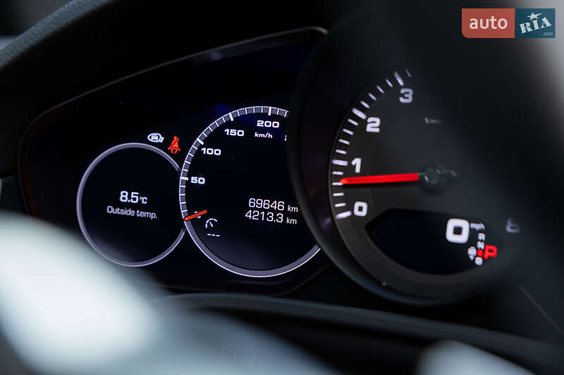 Позашляховик / Кросовер Porsche Cayenne 2020 в Києві