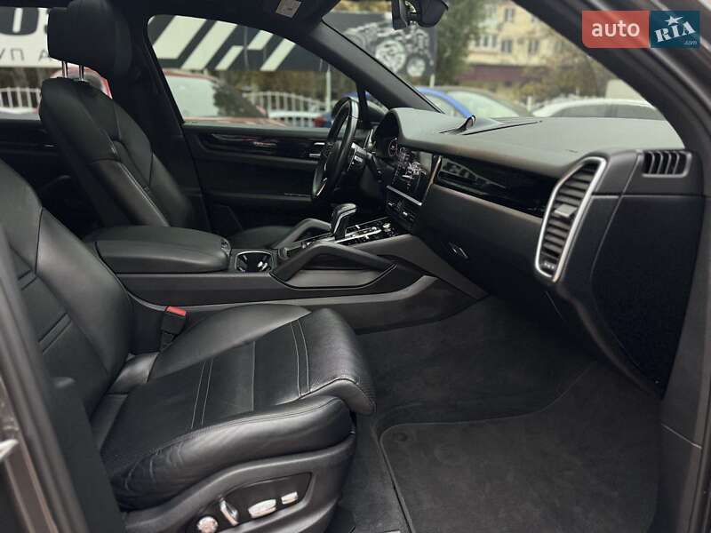 Позашляховик / Кросовер Porsche Cayenne 2018 в Одесі фото 14 Позашляховик / Кросовер Porsche Cayenne 2018 в Одесі