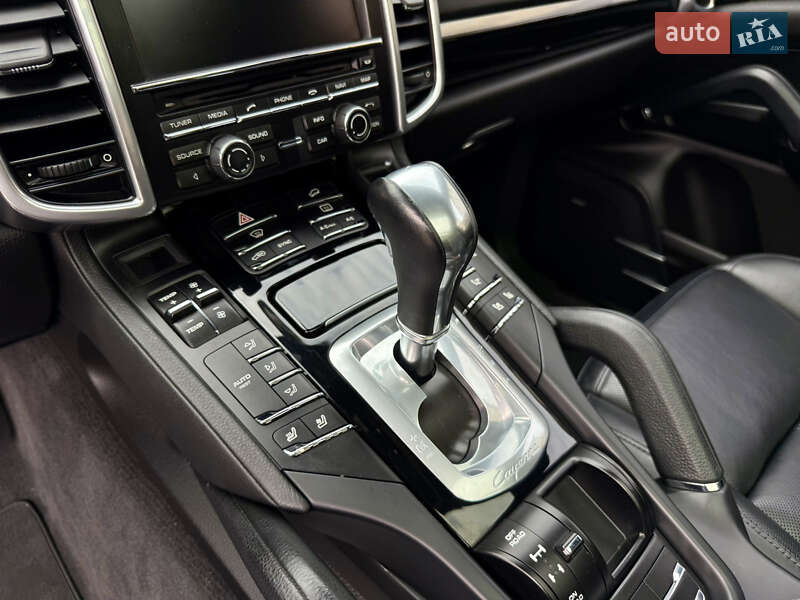 Внедорожник / Кроссовер Porsche Cayenne 2015 в Тернополе фото 30 Внедорожник / Кроссовер Porsche Cayenne 2015 в Тернополе