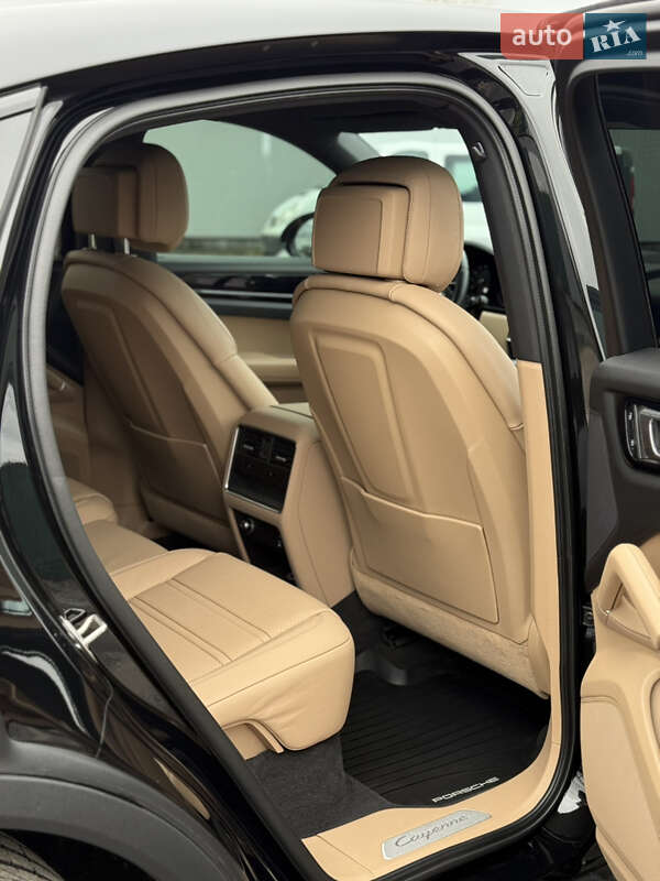 Позашляховик / Кросовер Porsche Cayenne 2022 в Києві фото 13 Позашляховик / Кросовер Porsche Cayenne 2022 в Києві