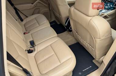 Внедорожник / Кроссовер Porsche Cayenne 2013 в Киеве