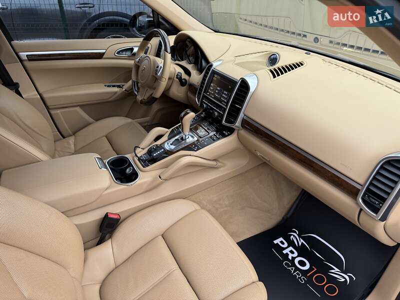 Позашляховик / Кросовер Porsche Cayenne 2013 в Києві фото 28 Позашляховик / Кросовер Porsche Cayenne 2013 в Києві