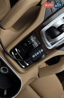 Внедорожник / Кроссовер Porsche Cayenne 2013 в Киеве